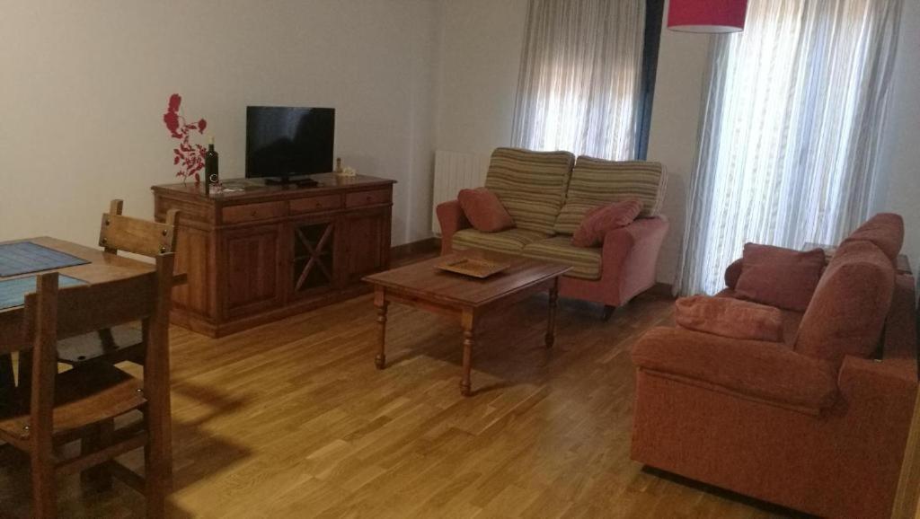 Apartamentos Laurel Logrono Bagian luar foto